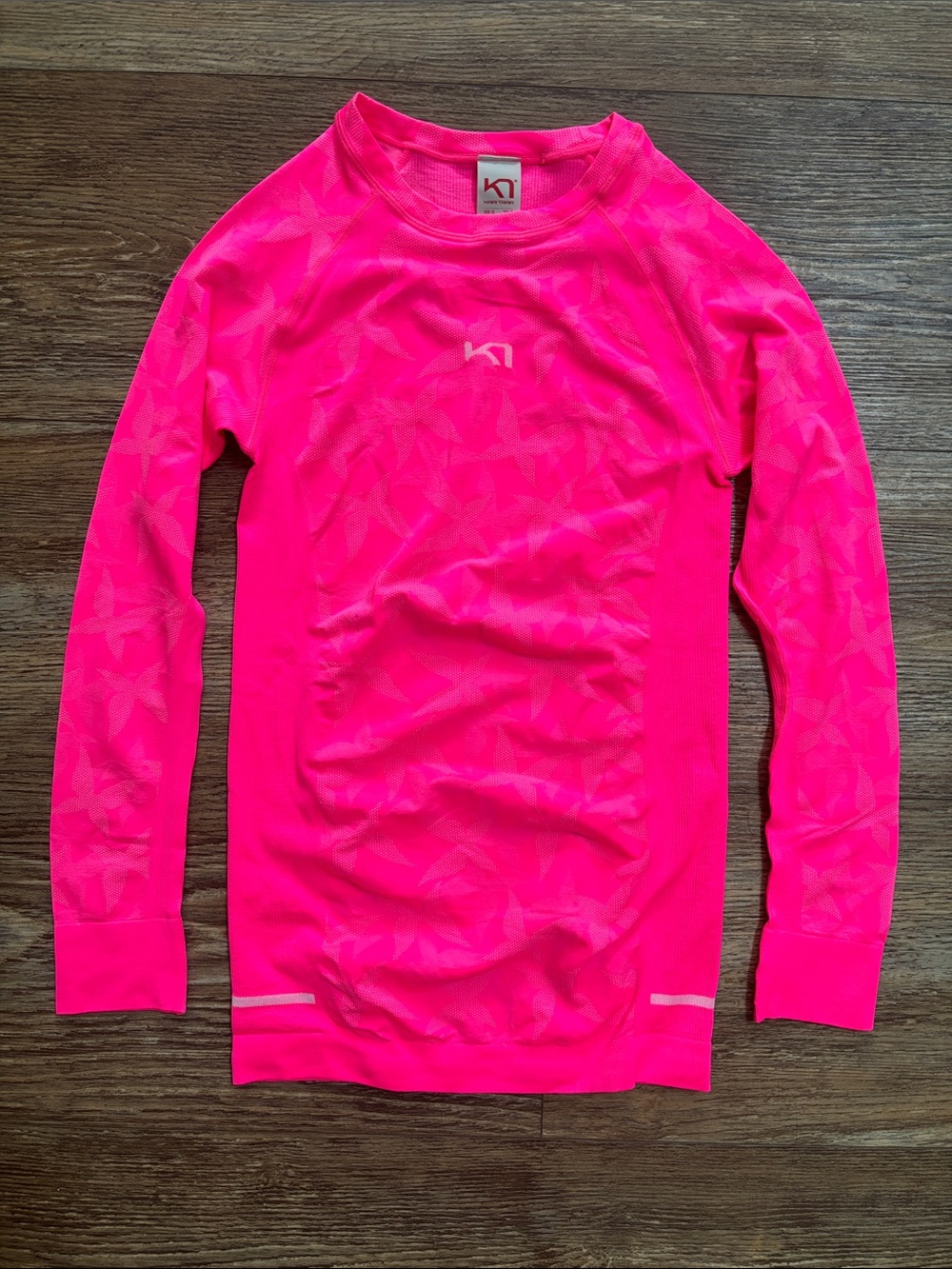 Kari Traa Neon Pink Butterfly Long Sleeve Baselayer Top Women's Size XS Small